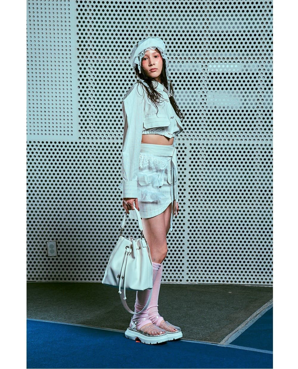 26SS White Striped Point Shoulder Crop Pants — vue 5
