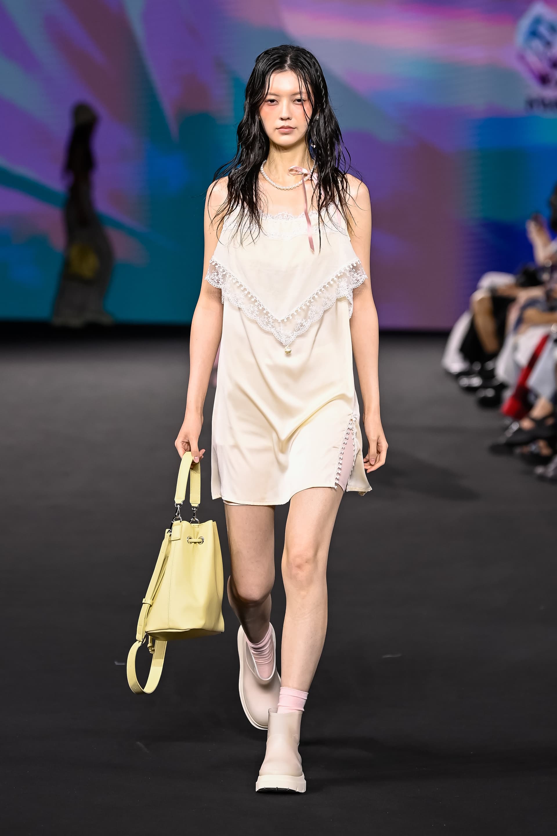 26SS Ivory Lace Pearl Satin Slip Dress — vue 1