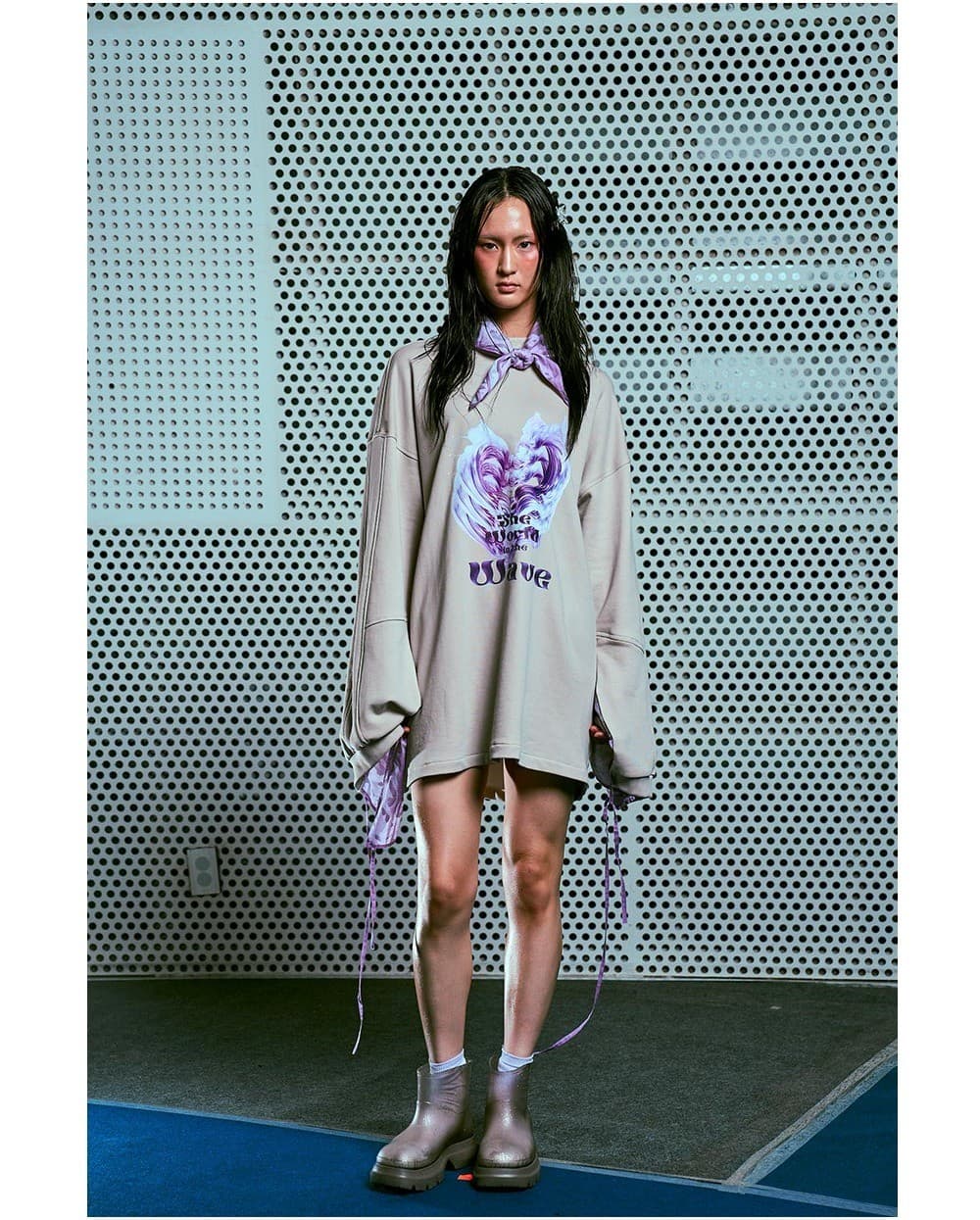 26SS Purple Wave Slit Layered Pink Beige Sweat One-Piece — vue 3
