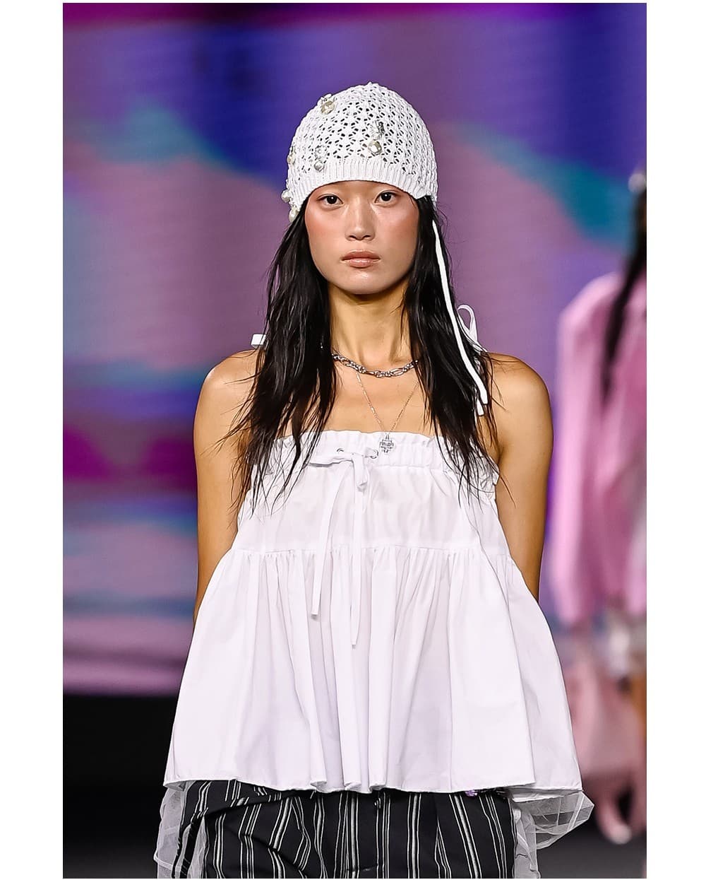 26SS White Shirring Sleeveless Crop Top — vue 3