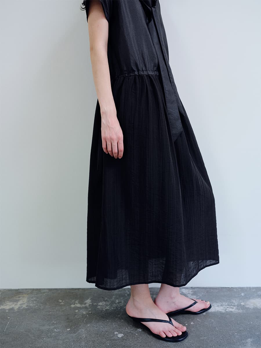 TIR ROLL COLLAR SHINING DRESS_BLACK — vue 10