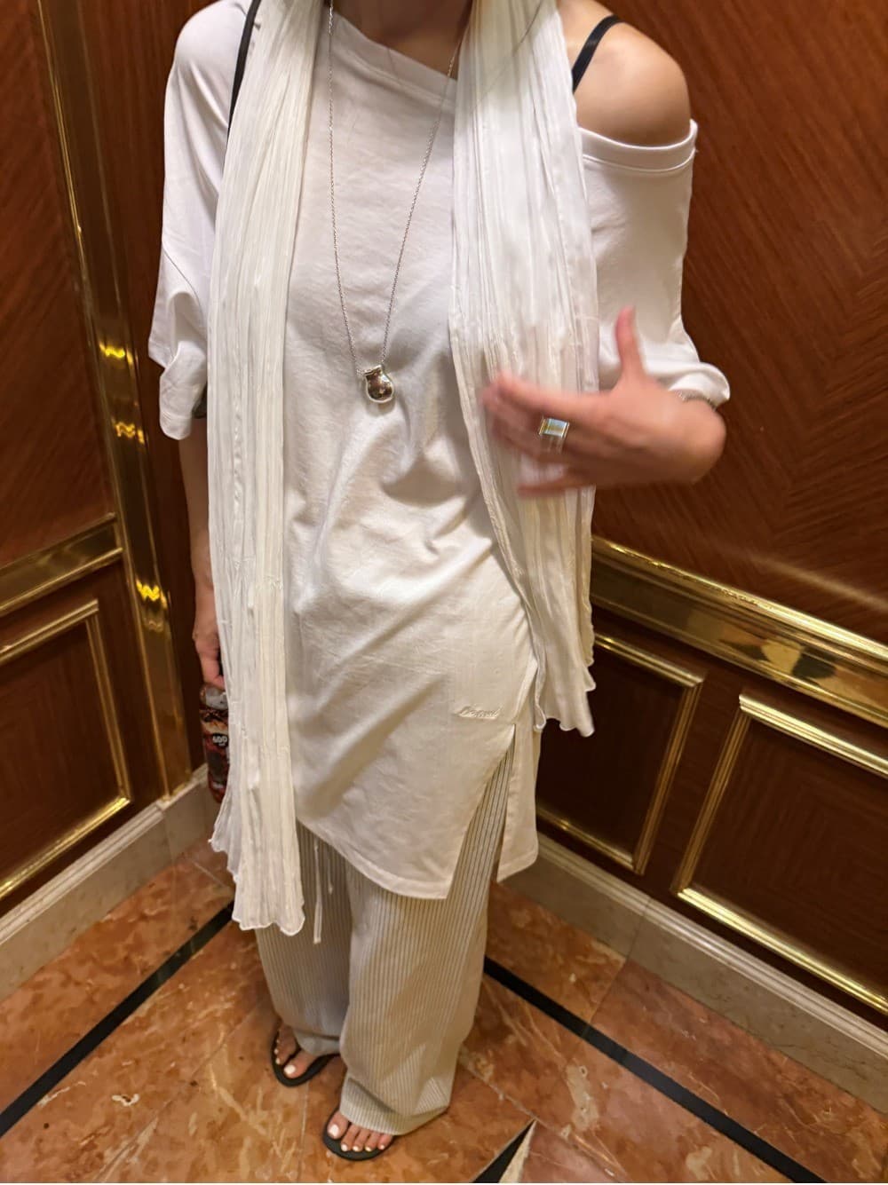 HAZE OFF-SHOULDER TEE - WHITE — vue 2