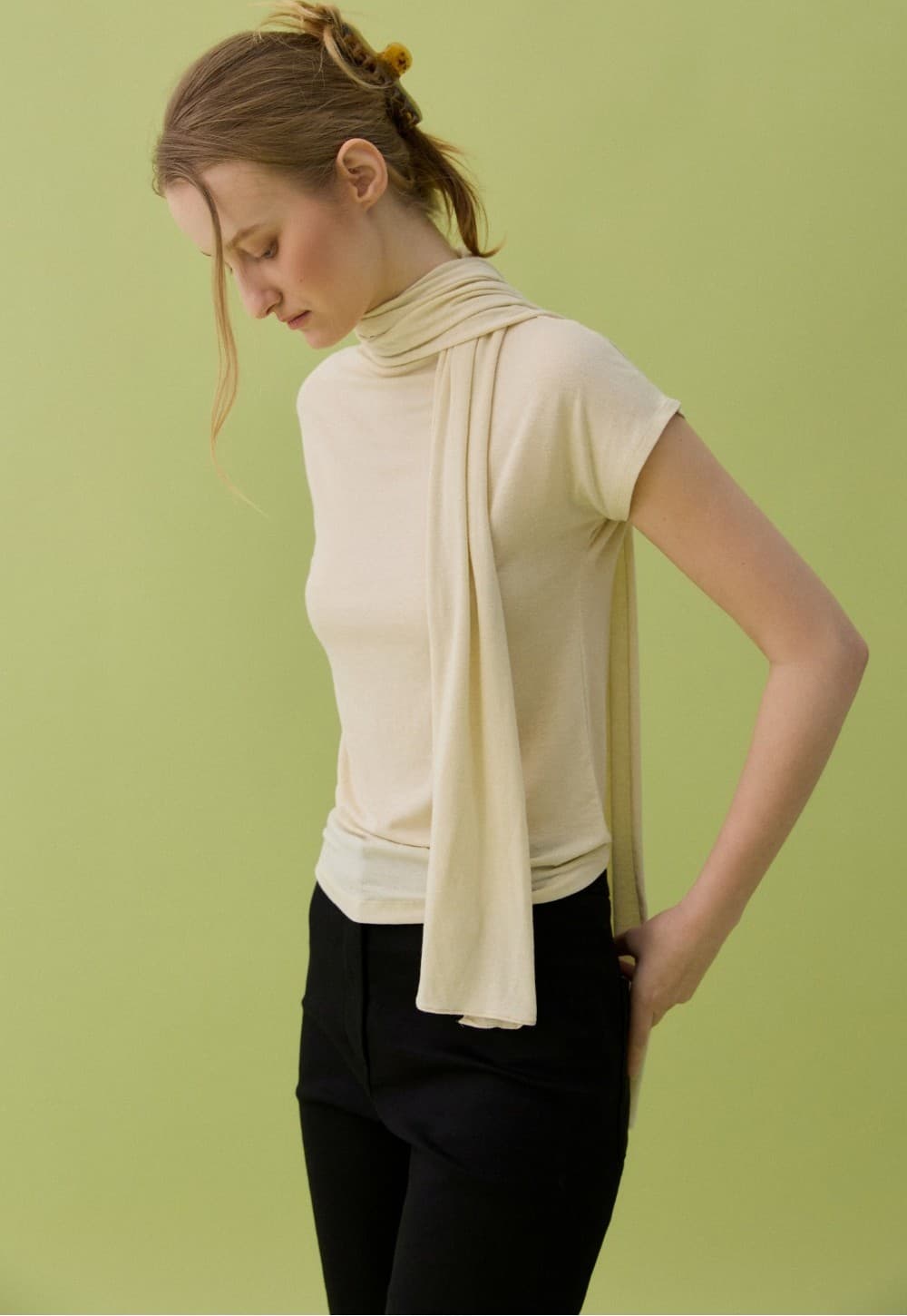 NUA MOCK NECK SET - YELLOW — vue 5