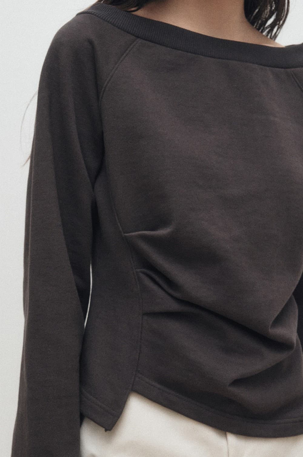 Wide Boat Neck Sweatshirt (Charcoal) — vue 9
