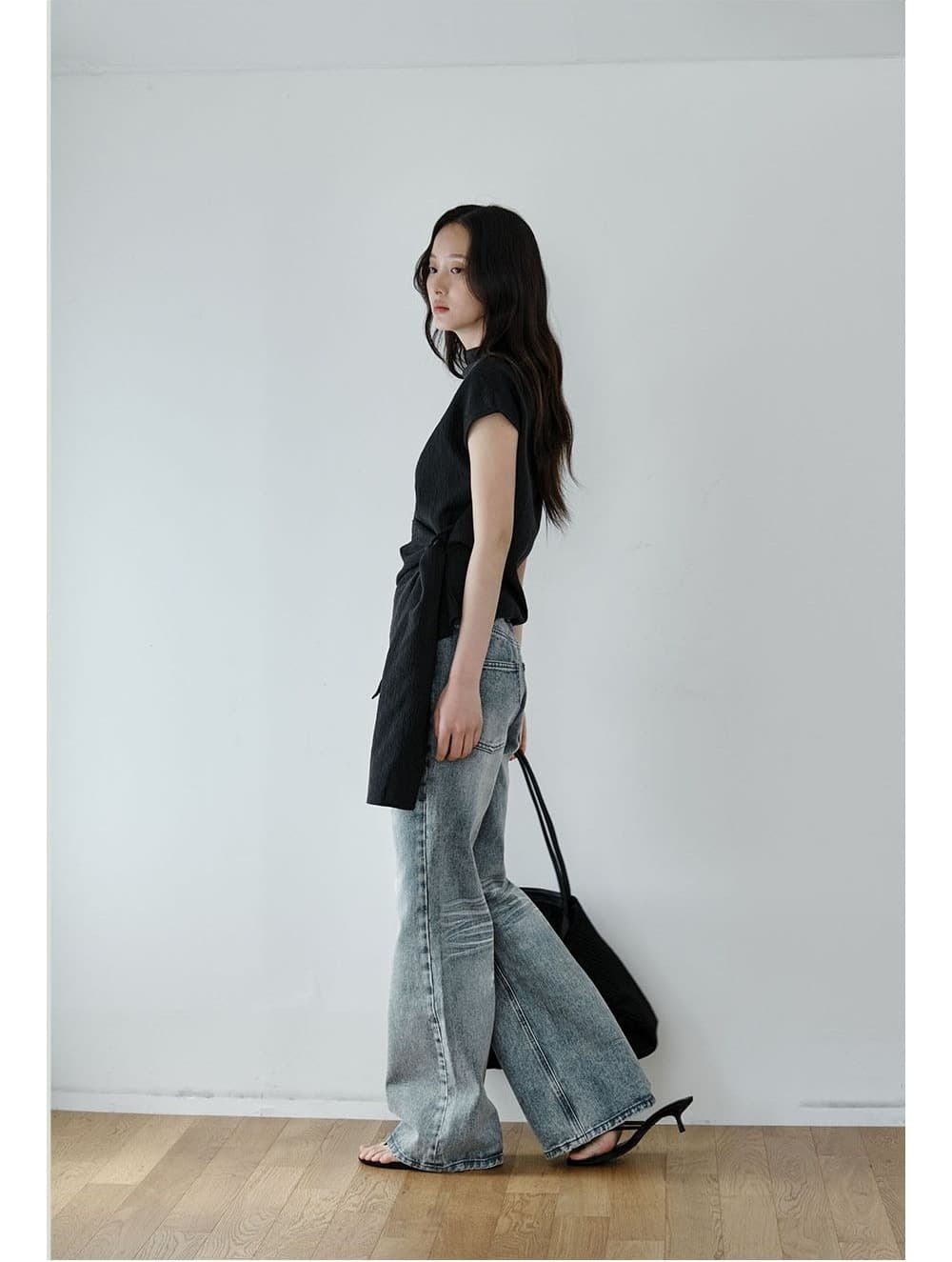Washed Bootcut Jeans (Blue) — vue 3