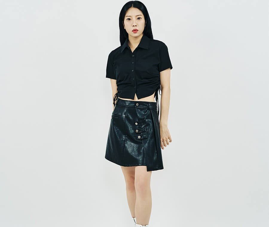 Shirring Half Sleeve Shirt (Black) — vue 3