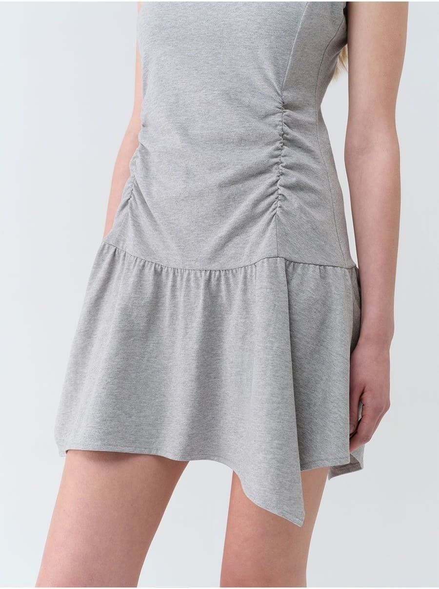 Layered Shirring Sleeveless Dress — vue 6