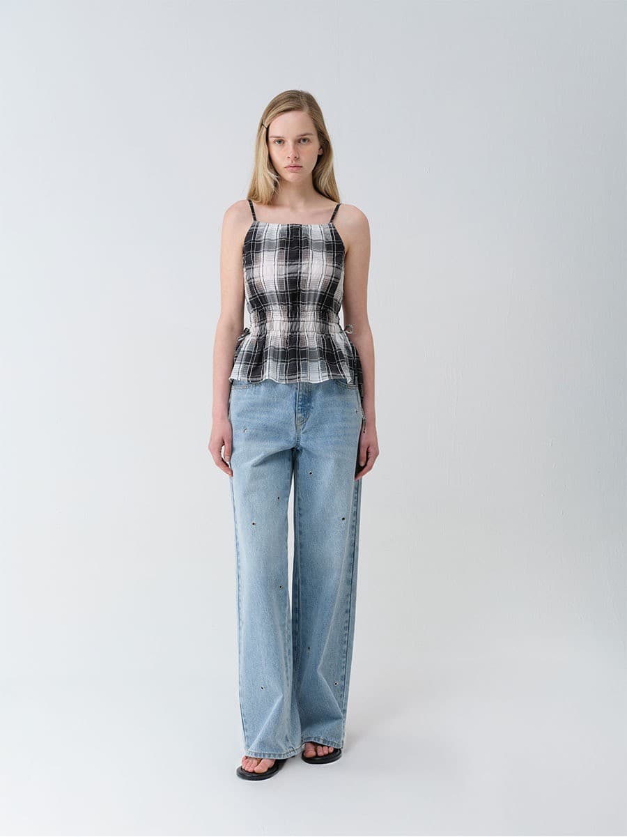 Check Sleeveless Blouse in Black — vue 4