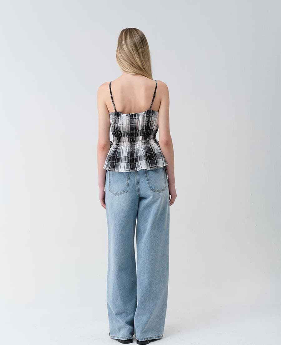 Check Sleeveless Blouse in Black — vue 6