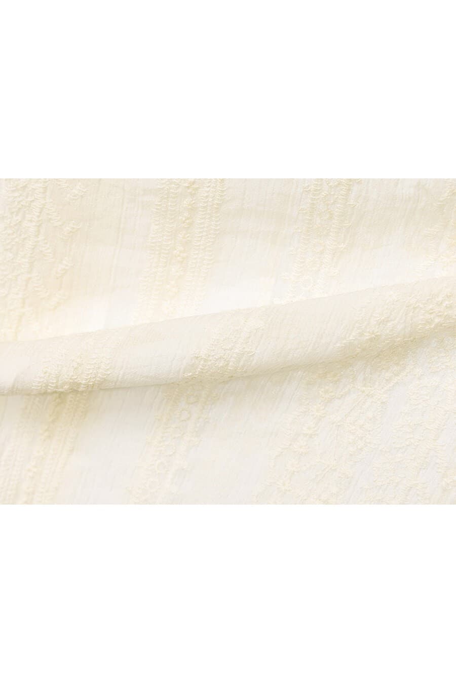 Open-Collar Embroidered Shirts in Ivory — vue 10