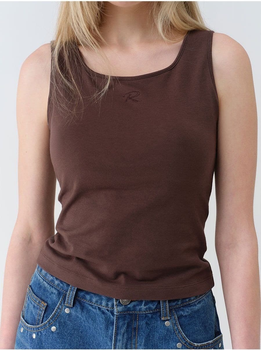 Back Slit Sleeveless Top — vue 11