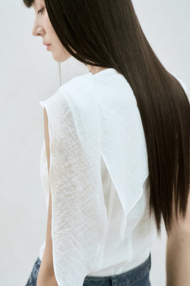 Draped Scarf Sleeveless Blouse White — vue 4