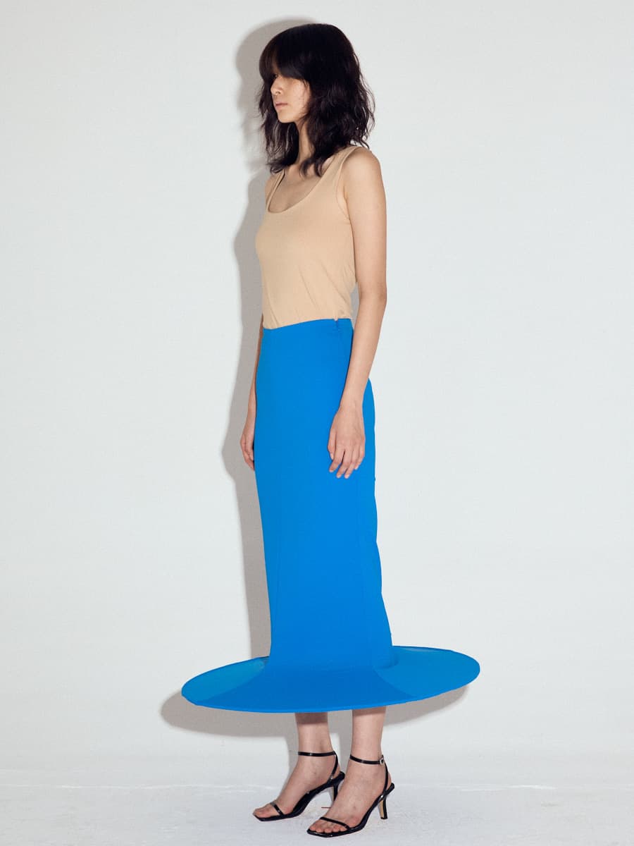 Pop-up Cylinder Skirt in Turquoise — vue 3