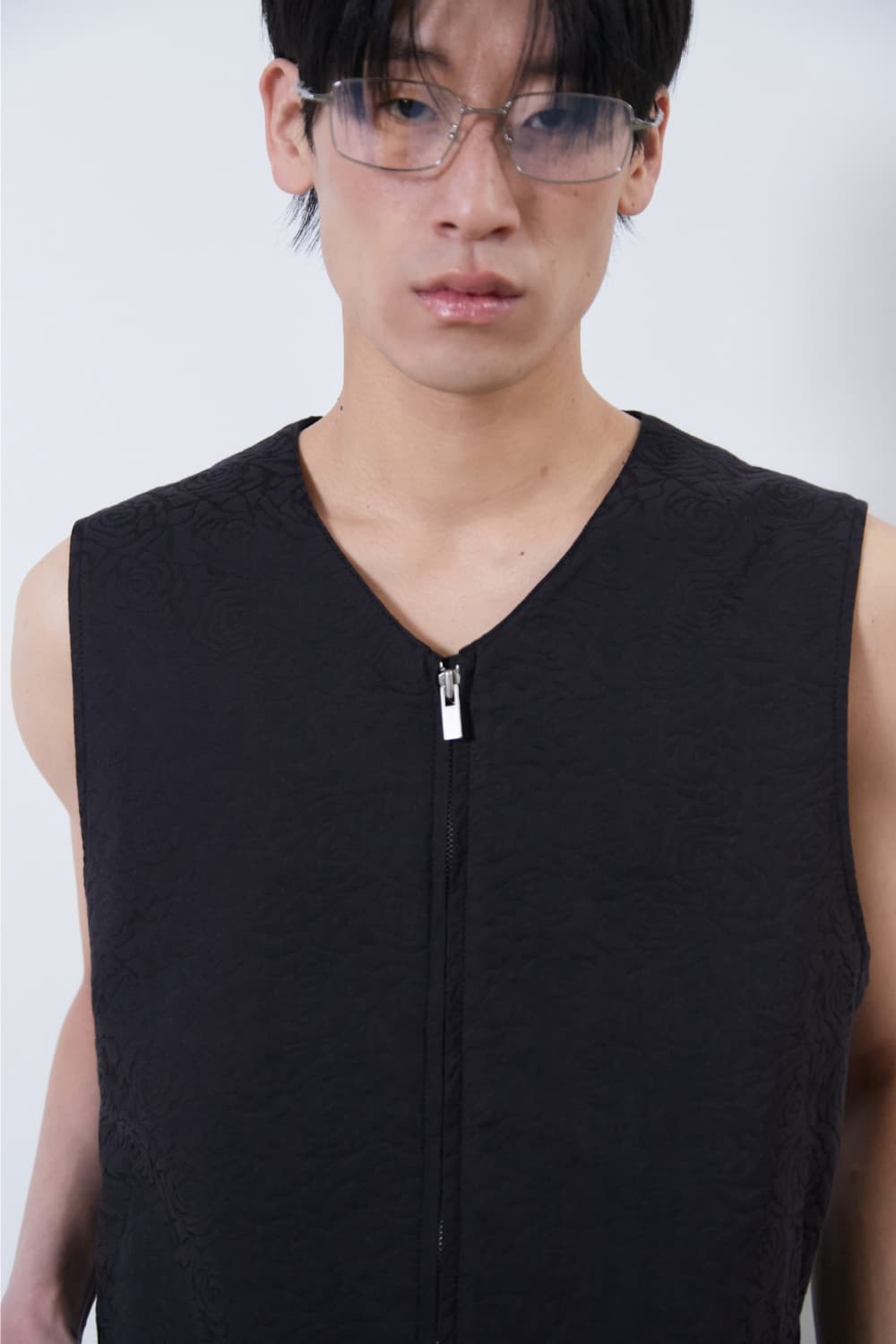 Flower Jacquard Belted Vest (Black, Men) — vue 8