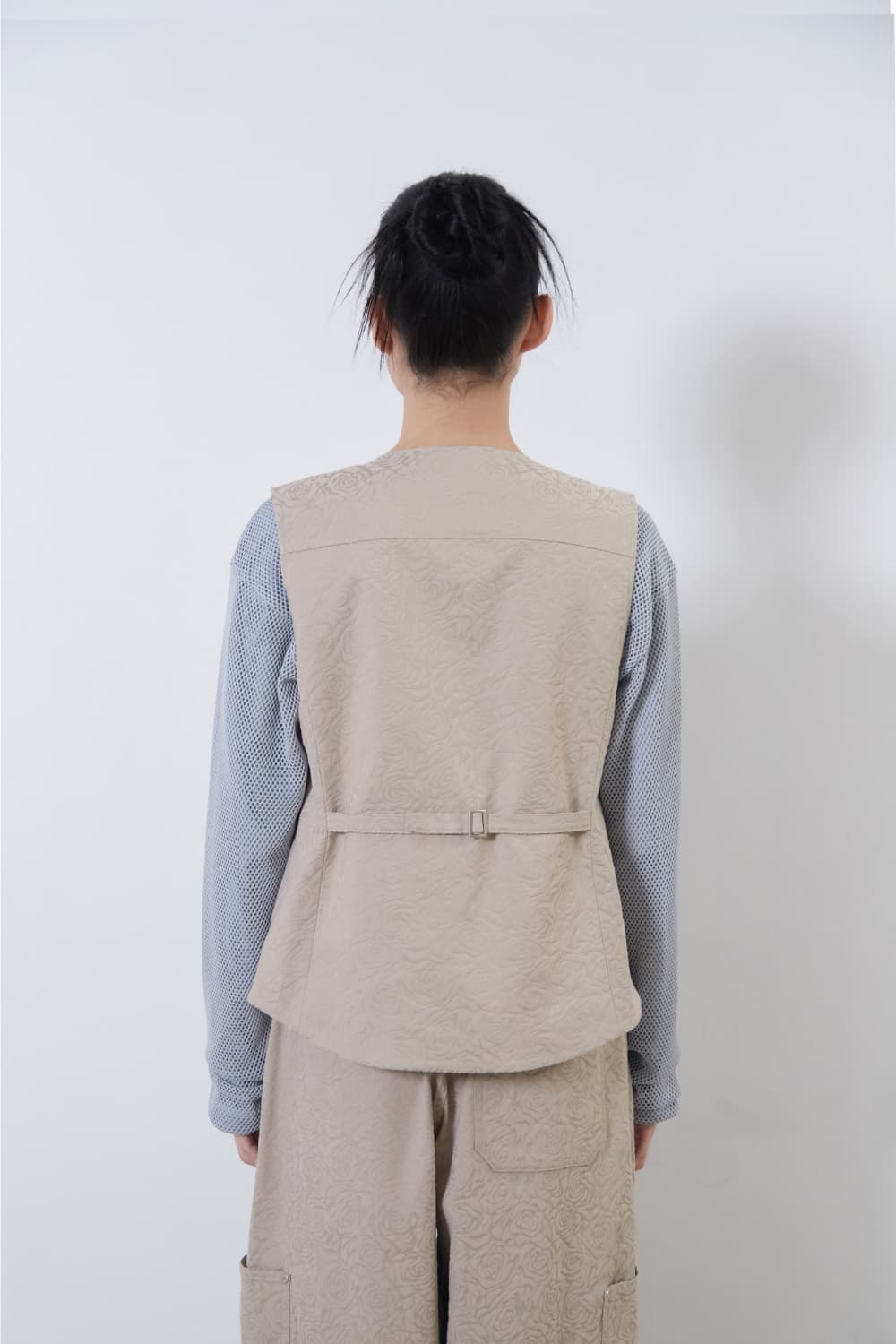 Flower Jacquard Belted Vest (Beige, Women) — vue 12