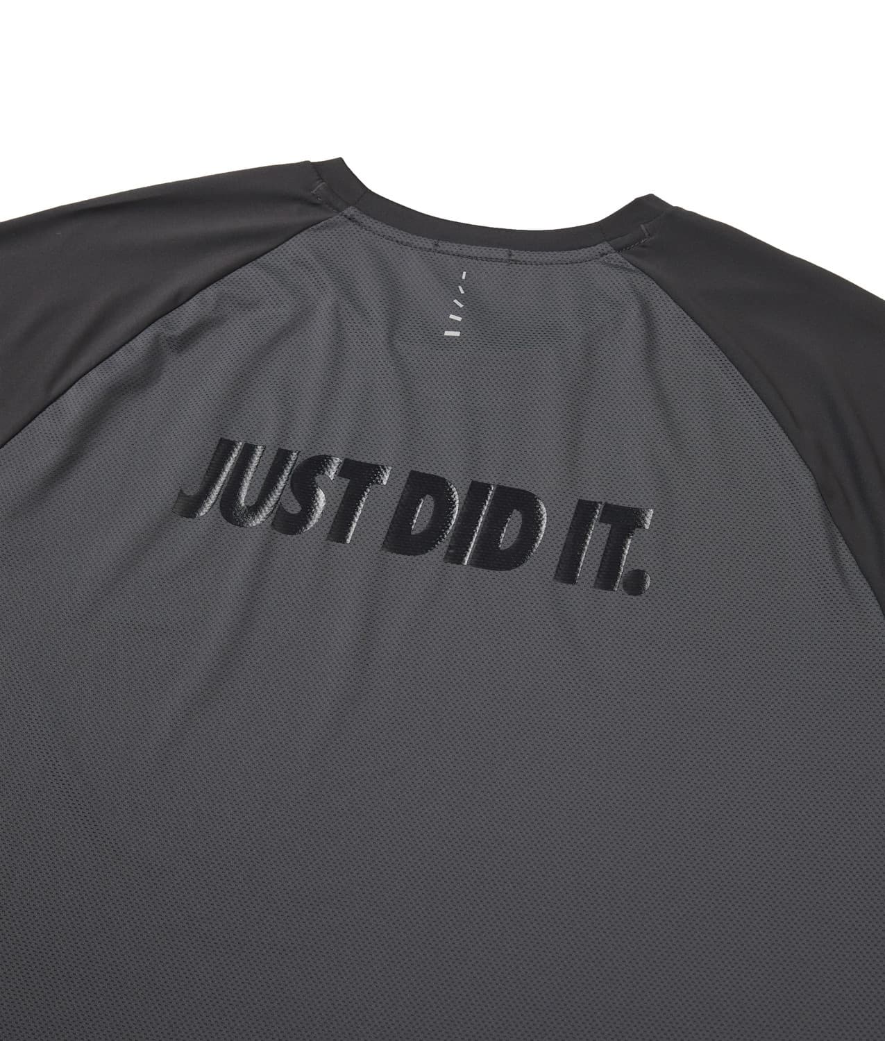 EP.9 03 T-Shirt — Charcoal — vue 9