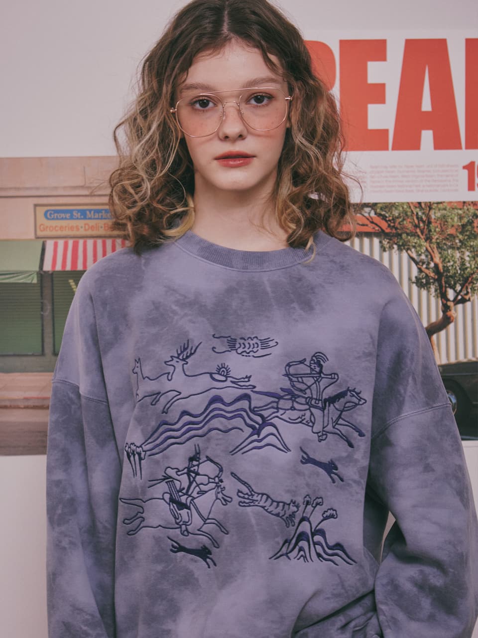 Royal Hunting Scene Sweatshirt (Navy) — vue 12